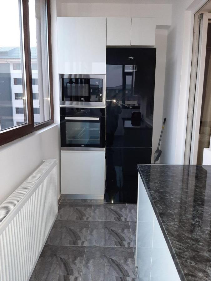 Luxury Daniel Apartament Residence Militari Roşu Exterior foto